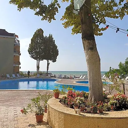 Helios Hotel 3*