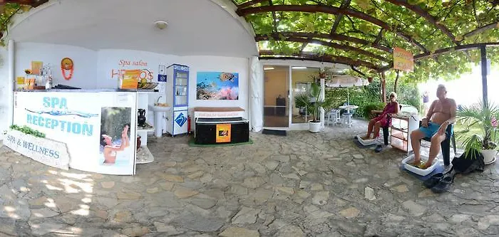 Ξενοδοχείο Helios 3*